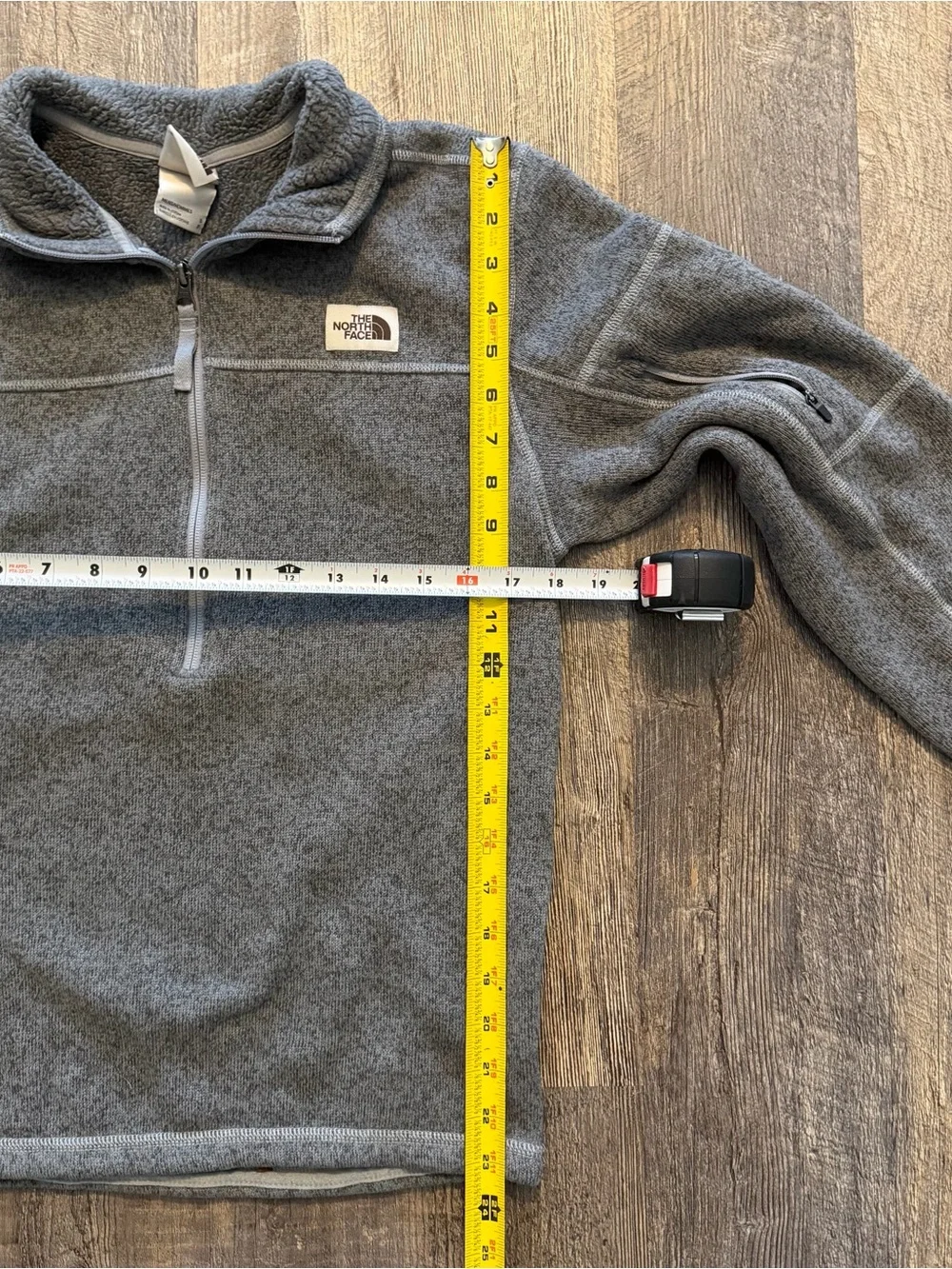 Men’s The North Face Quarter Zip Fleece Sweatshirt Gray